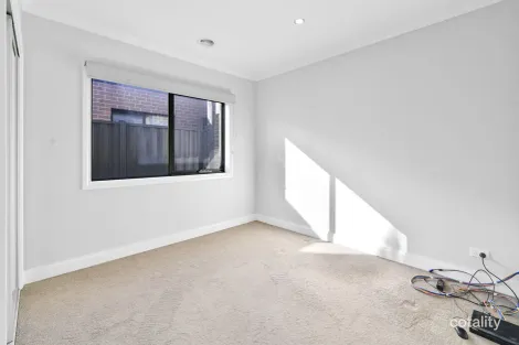 Property photo of 1 Ewing Avenue Wollert VIC 3750