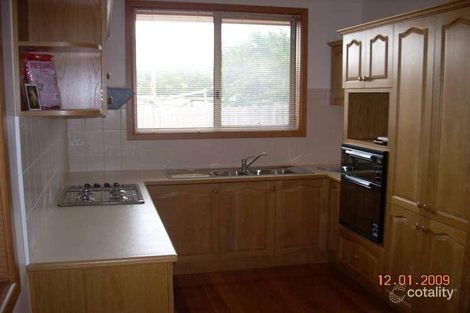 Property photo of 10 Cricklewood Avenue Frankston VIC 3199