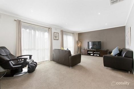 Property photo of 2 Greenwoods Close Dingley Village VIC 3172
