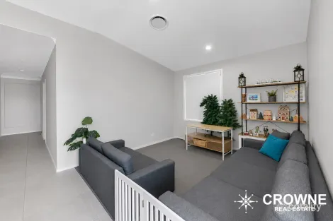 Property photo of 6 Hunt Street White Rock QLD 4306