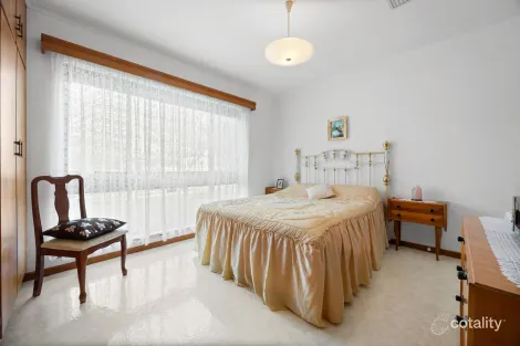 Property photo of 3 White Sands Drive Seaton SA 5023