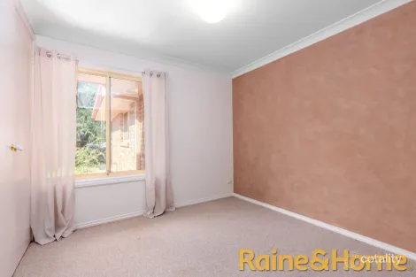 Property photo of 3 Light Place Dubbo NSW 2830