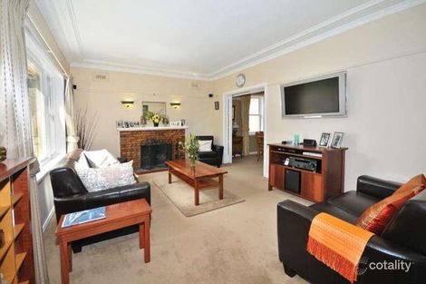 Property photo of 2 Thaxted Road Murrumbeena VIC 3163