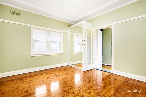 2/23 King St, Ashfield, NSW 2131