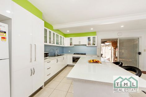 Property photo of 6 Thorndon Drive St Albans VIC 3021
