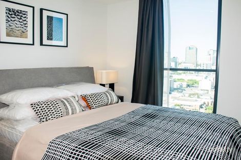 Property photo of 2005/2-4 Edmondstone Street South Brisbane QLD 4101