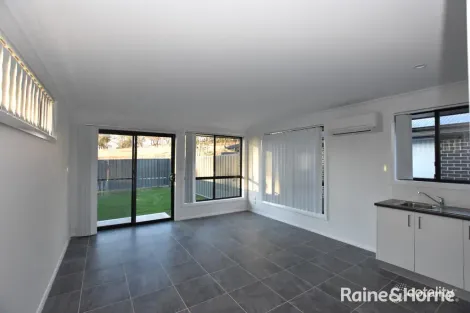 Property photo of 1A Young Street Orange NSW 2800