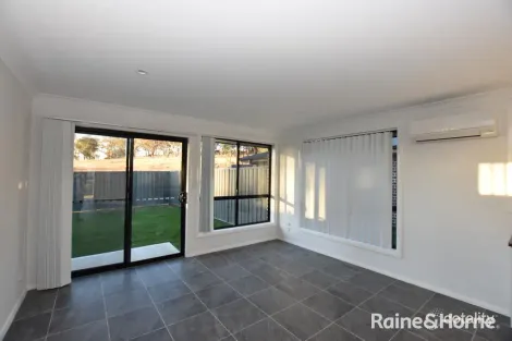 Property photo of 1A Young Street Orange NSW 2800