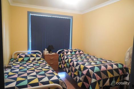 4 Barrett-Lennard Dr, Ledge Point, WA 6043