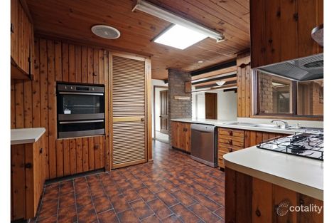 Property photo of 9 Yarrabee Court Frankston VIC 3199