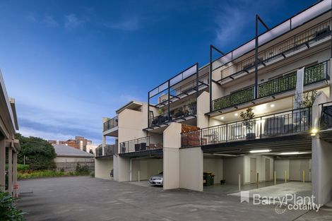 Property photo of 4/919 Doncaster Road Doncaster East VIC 3109