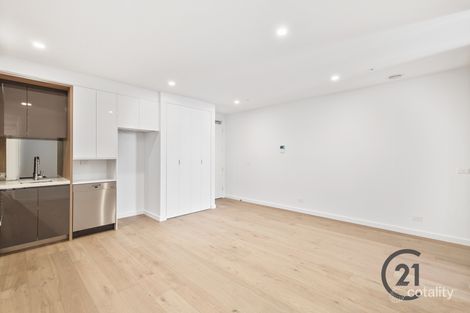 Property photo of 405/59-63 Warrigal Road Hughesdale VIC 3166