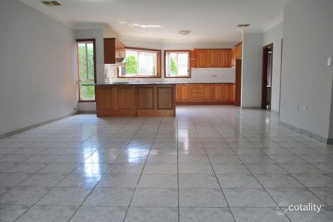 Property photo of 32 Roslyn Place Cherrybrook NSW 2126