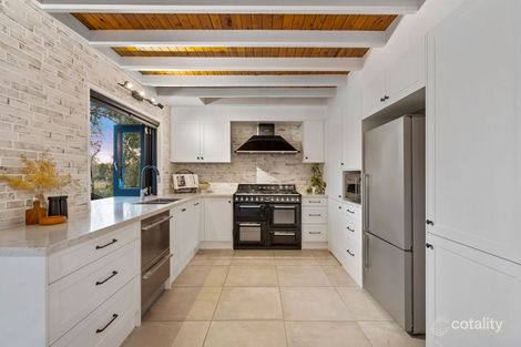 Property photo of 76 Leichhardt Crescent Barellan Point QLD 4306