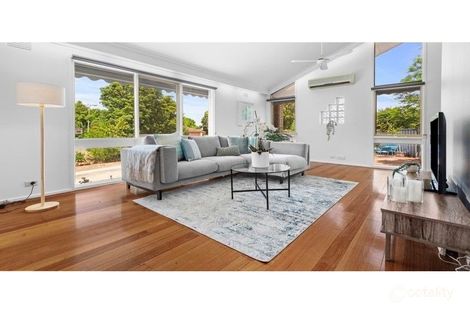 Property photo of 1 Dover Place Melton West VIC 3337