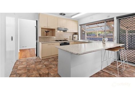 Property photo of 1 Dover Place Melton West VIC 3337