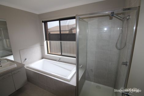 Property photo of 13 Pauline Way Tarneit VIC 3029