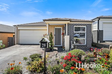 29 Rockford St, Pakenham, VIC 3810