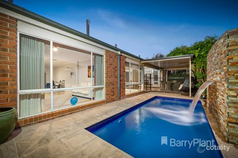 Property photo of 10 Paula Way Chirnside Park VIC 3116