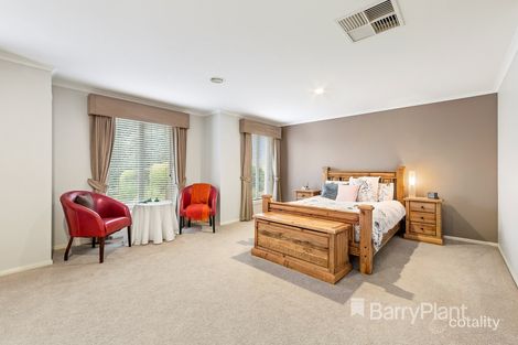 Property photo of 10 Paula Way Chirnside Park VIC 3116