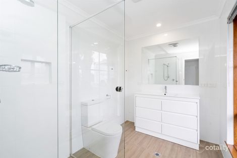 Property photo of 12 Rogana Crescent Hallett Cove SA 5158