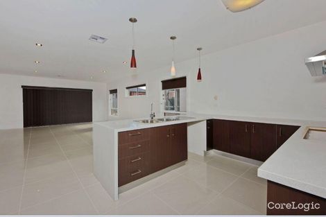 Property photo of 29 Cockatiel Circuit Craigieburn VIC 3064