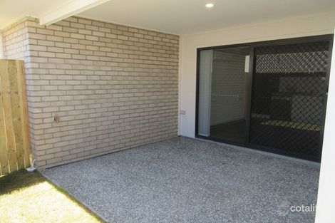 Property photo of 2/58 Milbrook Crescent Pimpama QLD 4209