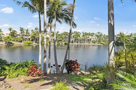 Property photo of 1/125 Santa Cruz Boulevard Clear Island Waters QLD 4226