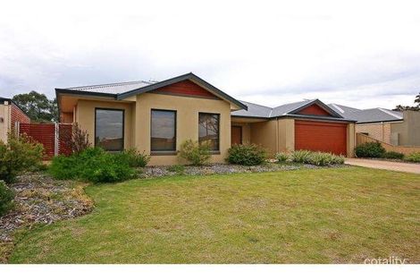 3 Seville Rd, Forrestfield, WA 6058