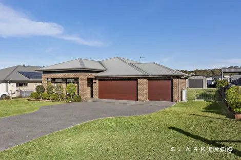 17 Collaroy Pde, Louth Park, NSW 2320