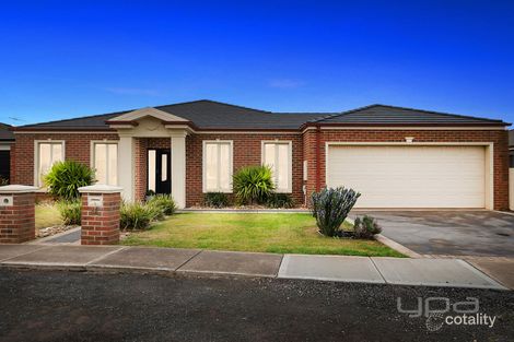 Property photo of 41 Carlyon Close Melton West VIC 3337