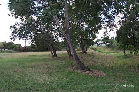 92 Park St, Park Avenue, QLD 4701