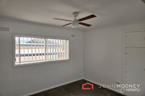 Property photo of 3 Killara Avenue Mount Austin NSW 2650