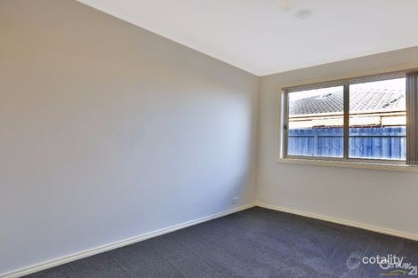 Property photo of 5/51 Leigh Drive Pakenham VIC 3810