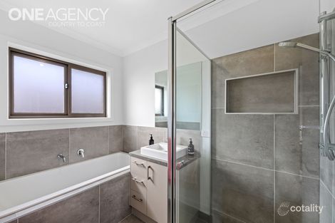 Property photo of 8 Lancashire Road Warragul VIC 3820
