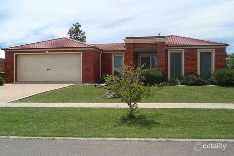 7 James Ct, Kyneton, VIC 3444