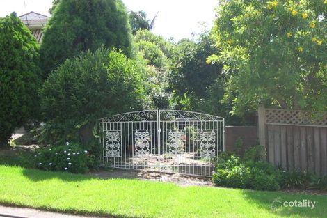 2 Skye Pl, Winston Hills, NSW 2153