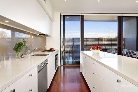 Property photo of 8 Birch Square Richmond VIC 3121