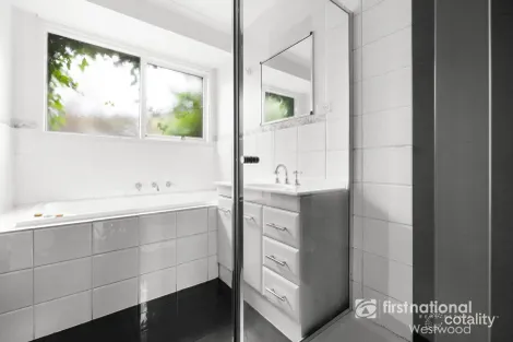 Property photo of 160 McGrath Road Wyndham Vale VIC 3024