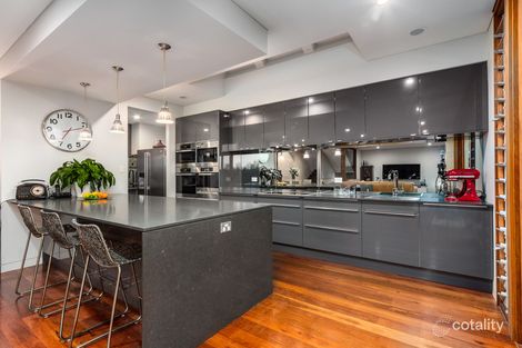 Property photo of 21 Parr Avenue North Curl Curl NSW 2099