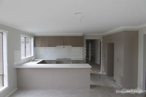 Property photo of 37 Goshawk Drive Pakenham VIC 3810