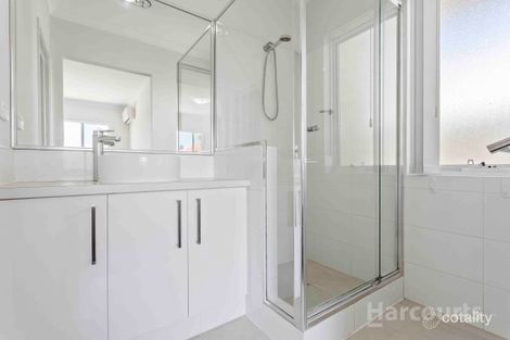 Property photo of 20 Vaucluse Way Coodanup WA 6210