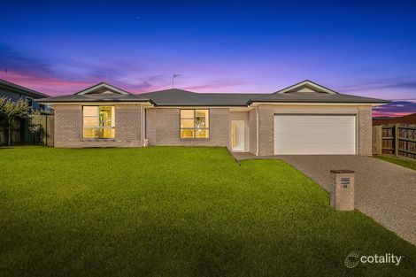 17 Adelaide St, Cranley, QLD 4350