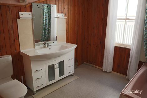 67 Anzac Ave, Newtown, QLD 4350