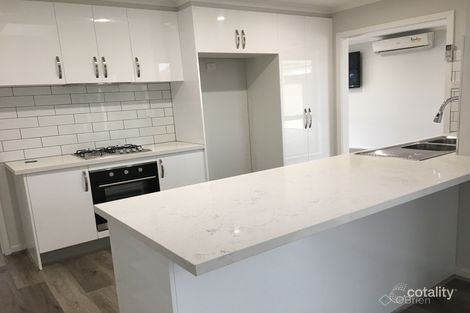 Property photo of 28 Jarvis Crescent Dandenong North VIC 3175