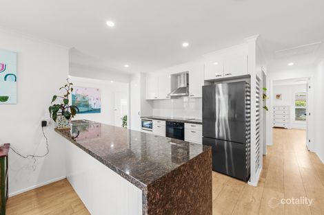 Property photo of 12 Quartz Place Carrara QLD 4211