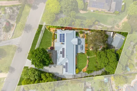 Property photo of 27 Rosemary Crescent Bowral NSW 2576