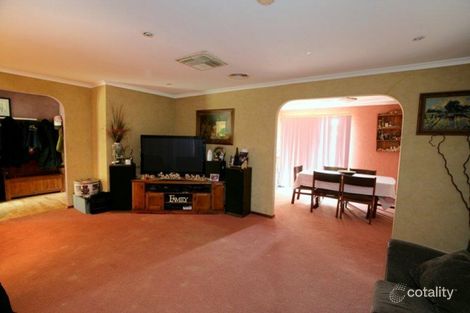 Property photo of 15 Crisp Drive Ashmont NSW 2650