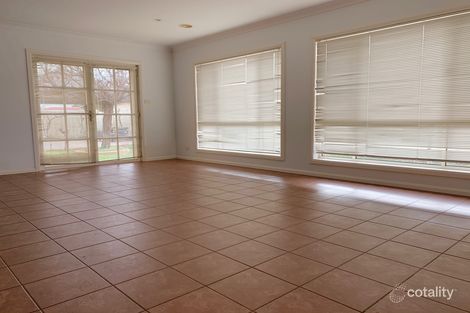 Property photo of 4 Braeburn Avenue Griffith NSW 2680