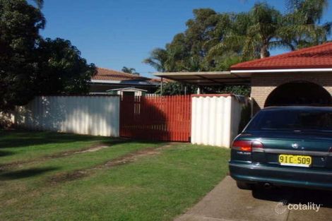 Property photo of 17 Hilton Crescent Maddington WA 6109